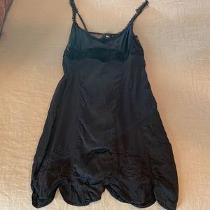 La Perla made in Italy chemise. Lovely black lace.